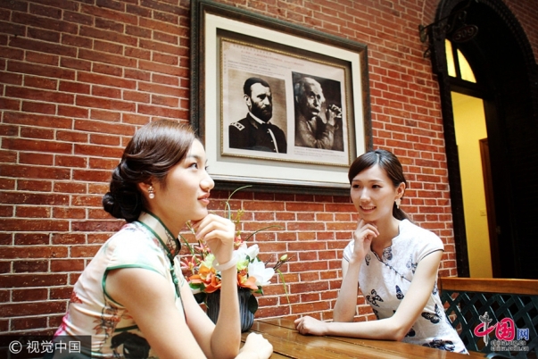 チャイナドレス美女、上海で歴史文化の保護をPR
