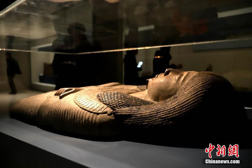 河南博物院で古代エジプト展、ミイラやファラオ像など235点