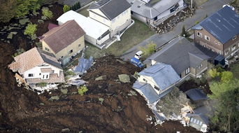山東省の地震で100軒以上の家屋が倒壊した