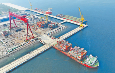 渤海初の1千億立方m級大型ガス田、1期プロジェクト海上プラットフォームが竣工