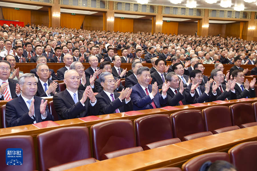 中華人民共和国成立75周年記念コンサート開催　習近平氏ら党と国家の指導者が出席